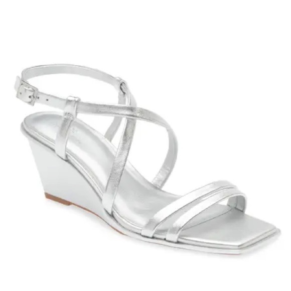 Caslon Paola Wedge Sandal in Silver metallic size 9.5 - Picture 1 of 16